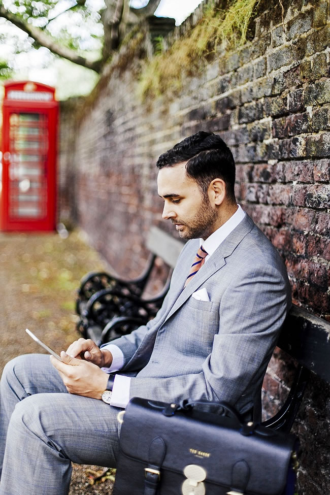 "Keep the tailoring the focus of the look" "Keep the tailoring the focus of the look"