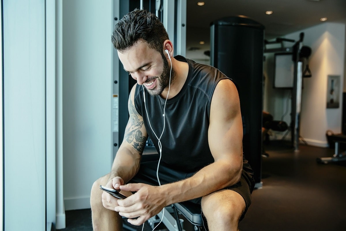 Stay Healthy and Fit: Benefits of Using the Best iOS Fitness and Sports Apps Stay Healthy and Fit: Benefits of Using the Best iOS Fitness and Sports Apps